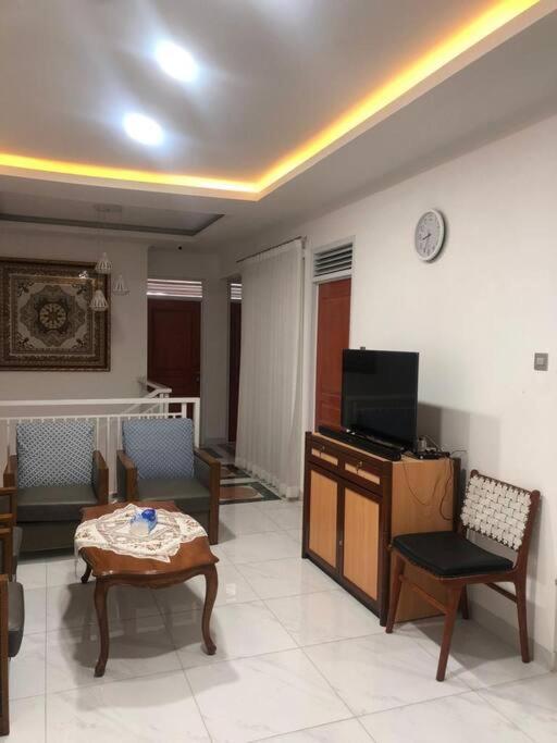Schones Haus Private Pool & Netflix By Grorental Bandung Luaran gambar